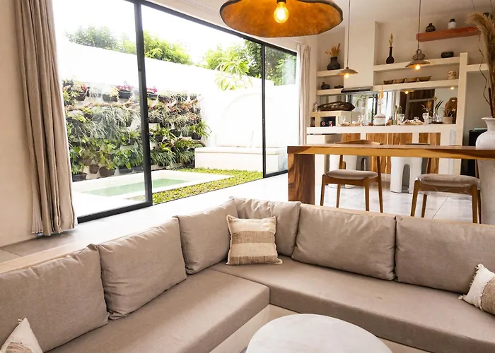 Bali Escapes- And 1 Bedroom Villa *
